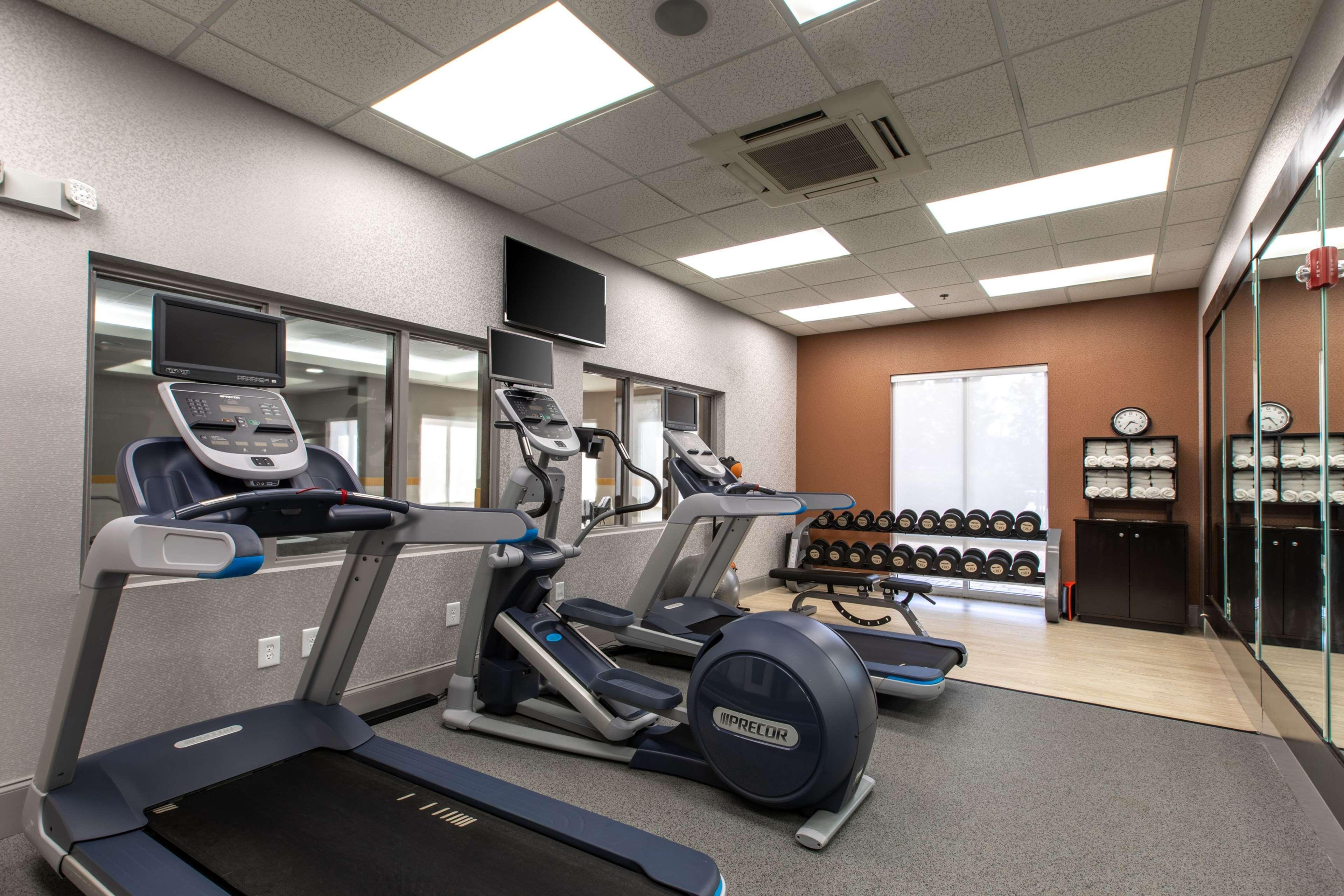 Hilton Garden Inn לינצ'בורג מראה חיצוני תמונה